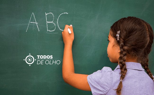 Escolas têm dificuldades para manter nota do Ideb