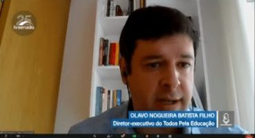 Print de videoconferência, na tela, Olavo Nogueira Filho está falando.