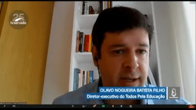 Print de videoconferência, na tela, Olavo Nogueira Filho está falando.
