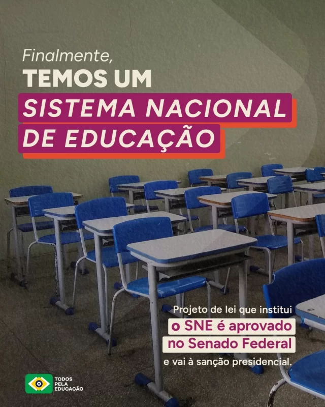 O Sistema Nacional de Educação (SNE) foi, finalmente, aprovado pelo Congresso Nacional e segue para sanção presidencial.

Previsto na Constituição, o SNE busca organizar a colaboração entre União, estados e municípios para que o país avance em aprendizagem e reduza desigualdades.

Nós consideramos  a aprovação um passo importante. O texto possui limitações, mas abre caminho para o fortalecimento do regime de colaboração e apresenta dispositivos que podem contribuir positivamente para a educação, desde que sejam bem implementados. O êxito do SNE dependerá da forma como for colocado em prática.

Leia nosso posicionamento na íntegra no site (link na bio). 
.
#PraTodosVerem: este post contém texto alternativo.
.
.
.
#TodosPelaEducação #SistemaNacionalDeEducação #SNE #Educação #EducaçãoPública